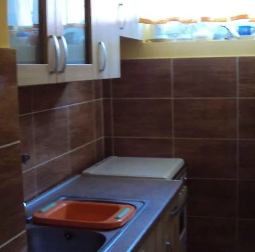 Дом отдыха In 19321 Балатонмариафюрдё